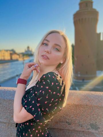 Проститутка Каролина